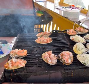 Gastronomía y mariscos en La Bufadora, Ensenada